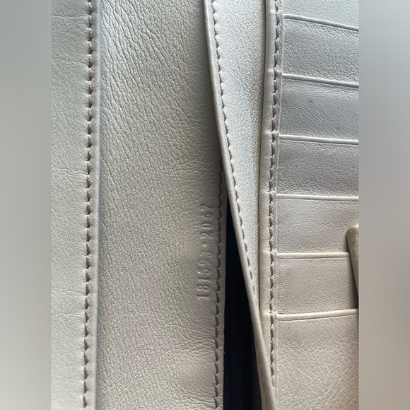 GUCCI GG Canvas Leather Monogram Long Wallet 🔥HOST PICK🔥 - Picture 8 of 8